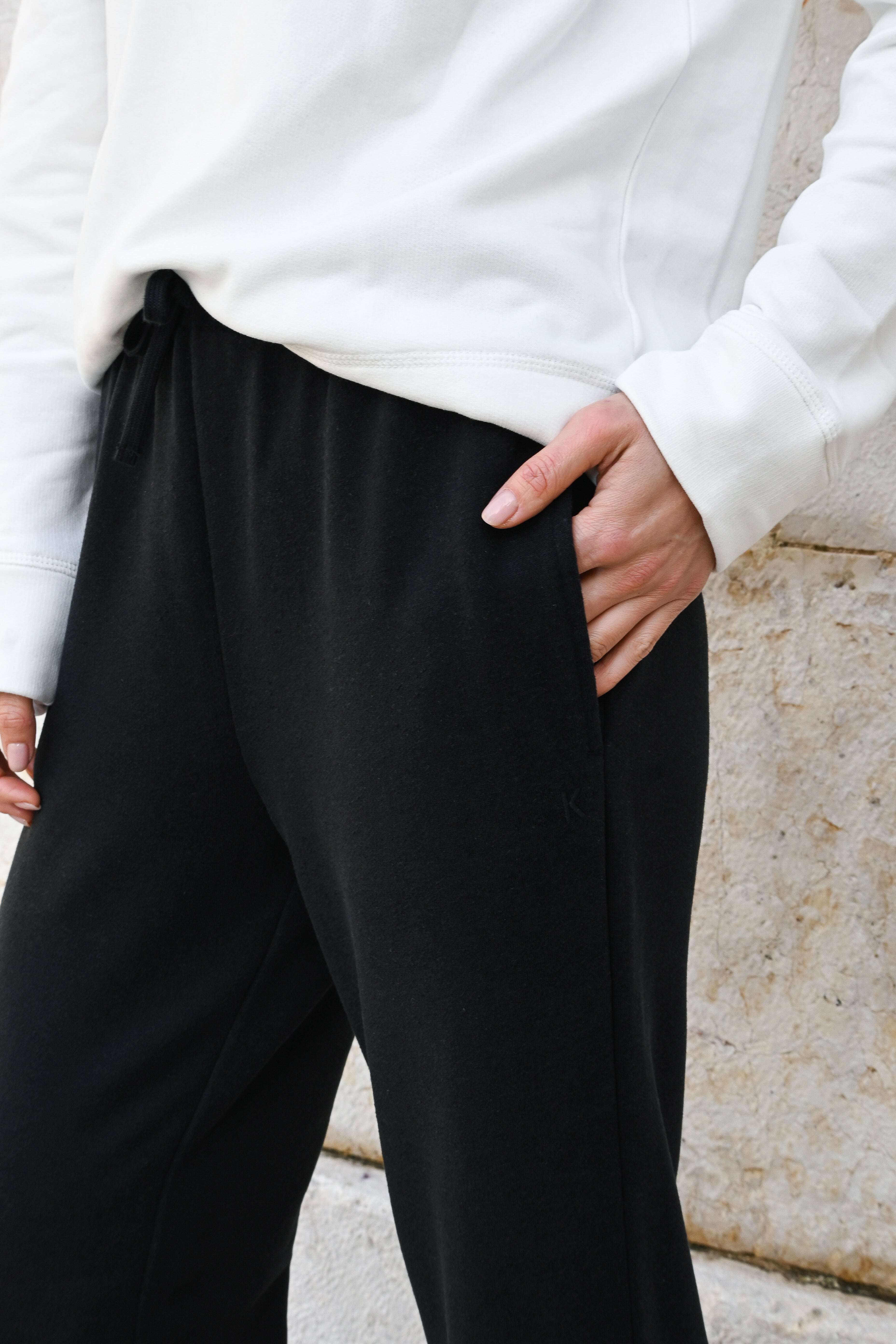 Aspen Trousers in Recycled Cotton, TENCEL™ Lyocell, TENCEL™ Recycled Lyocell and Recycled Linen in Black