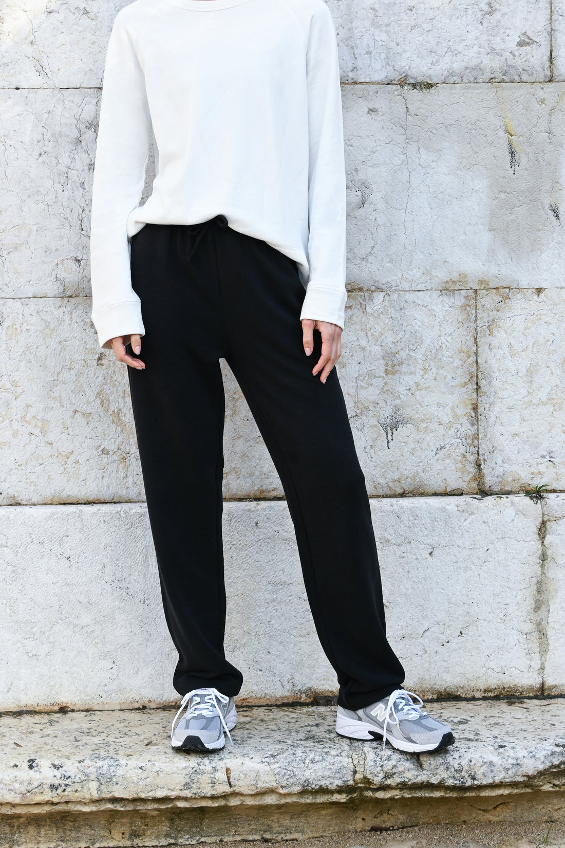 Aspen Trousers in Recycled Cotton, TENCEL™ Lyocell, TENCEL™ Recycled Lyocell and Recycled Linen in Black